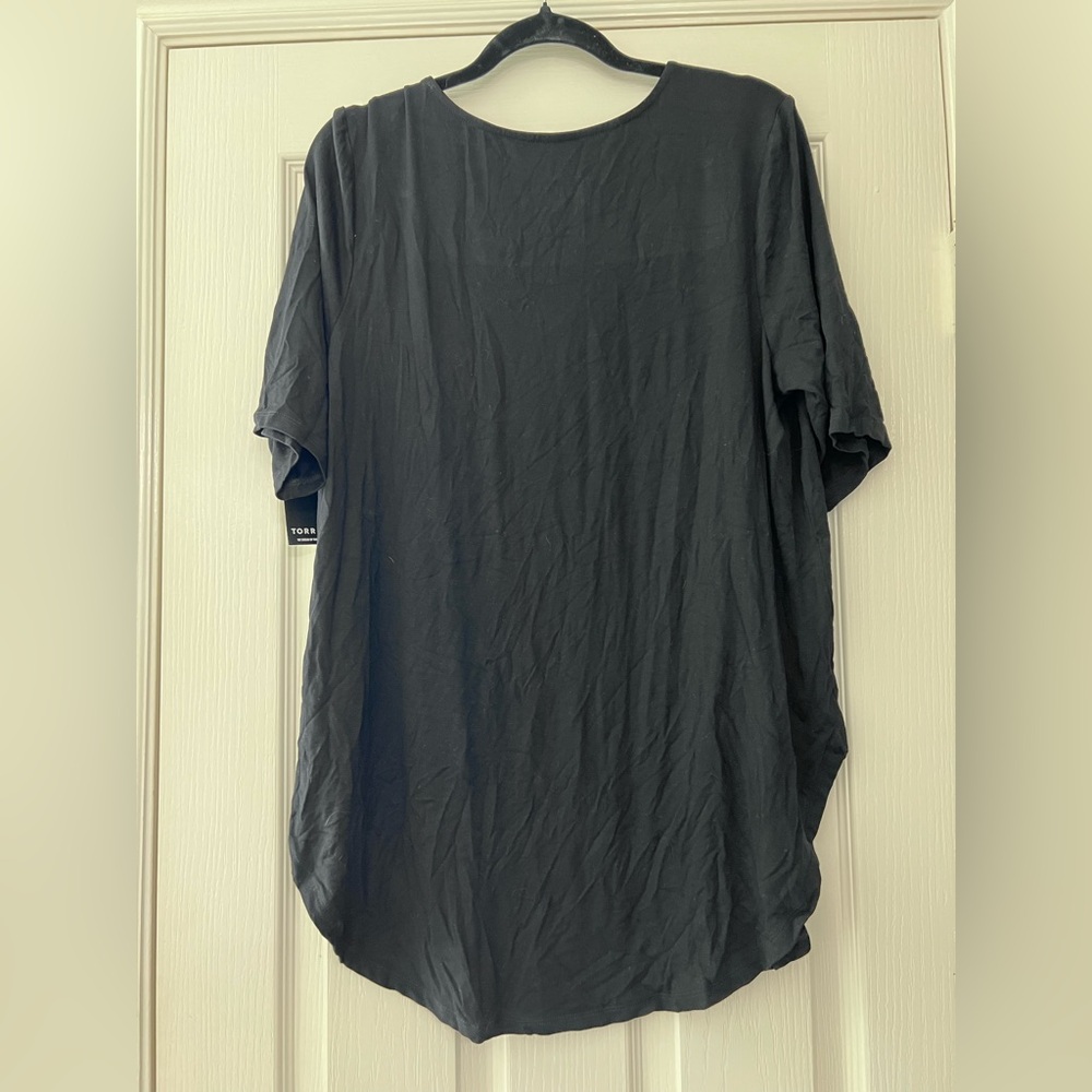 NWT- Butterfly T-shirt - Picture 2 of 4